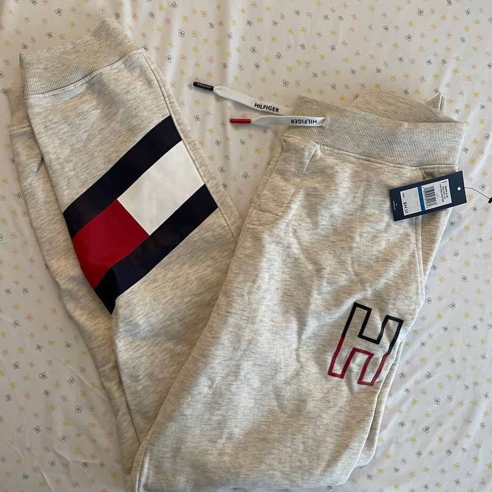 NWT Tommy Hilfiger cream sweatpants